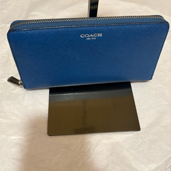 Coach Royal Blue Leather Wallet Pre- Owned - Picture 1 of 5